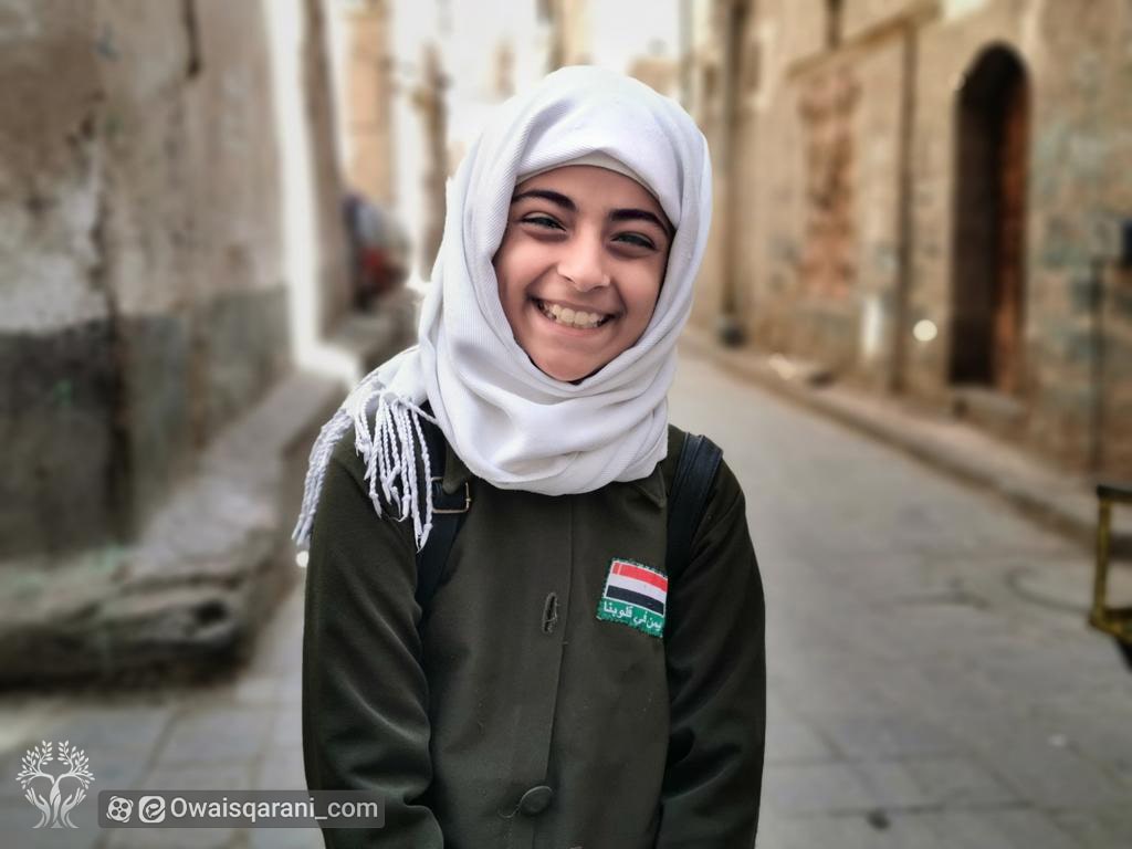 دختر دانش آموز یمنی